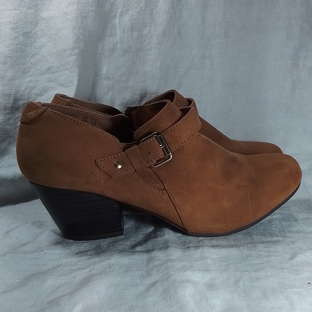 AMERICAN EAGLE Women's Brown FAUX SUEDE Ankle Zipper BOOTS sz.10